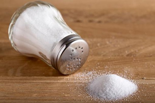 Não é apenas na comida que o sal pode fazer a diferença. (Fonte: GettyImages/ Reprodução)