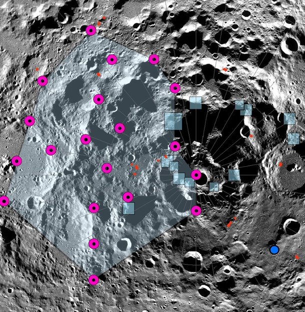 Os quadrados azuis representam os locais possíveis para o pouso da Artemis. Já as pequenas bolas vermelhas representam as falhas no solo lunar. (Fonte: Watters et al/ Divulgação)