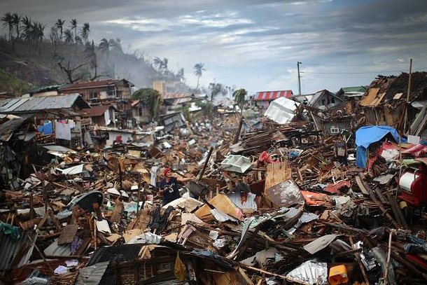 Destruição deixada pelo Tufão Haiyan nas Filipinas, em 2013. (Fonte: GettyImages)