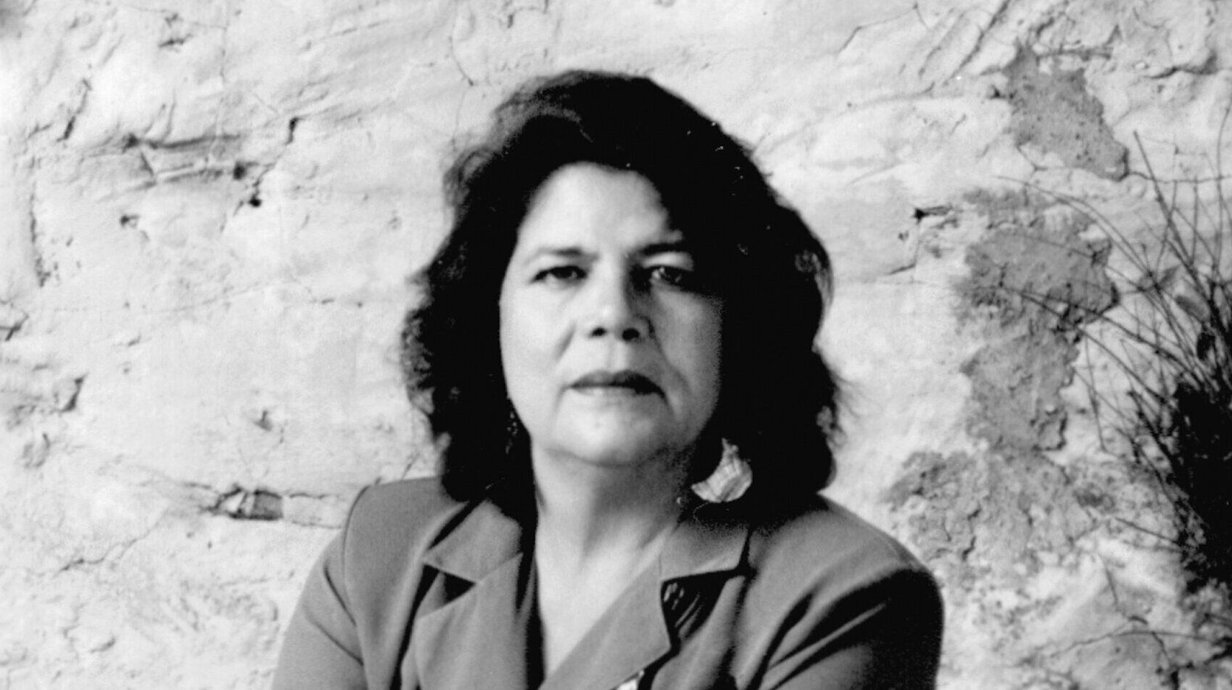 conheca-wilma-mankiller-a-1a-mulher-chefe-da-nacao-cherokee-thumb.png