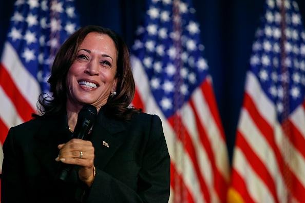 A vice-presidente Kamala Harris desponta como favorita para assumir o cargo de candidata democrata nas eleições de 2024. (Fonte: Getty Images)