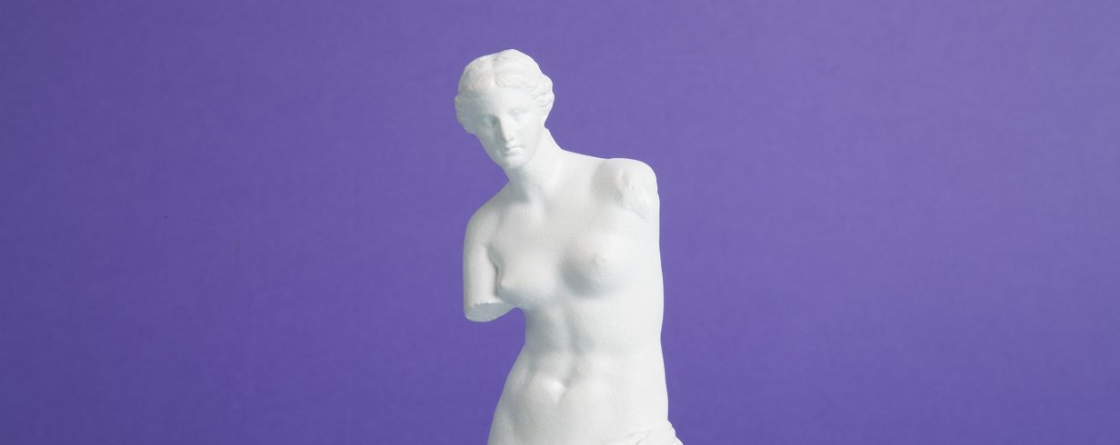 a-fantastica-historia-da-venus-de-milo-uma-das-mais-famosas-estatuas-da-historia-thumb.png