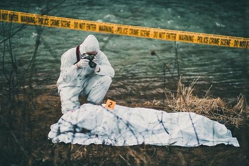 Gases da decomposição podem fazer com que cadáveres voltem à superfície. (Fonte: Getty Images)