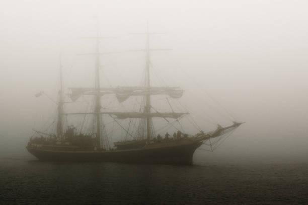 Navios fantasmas à deriva continuam a fascinar com seus mistérios não resolvidos. (Fonte: Getty Images/Reprodução)