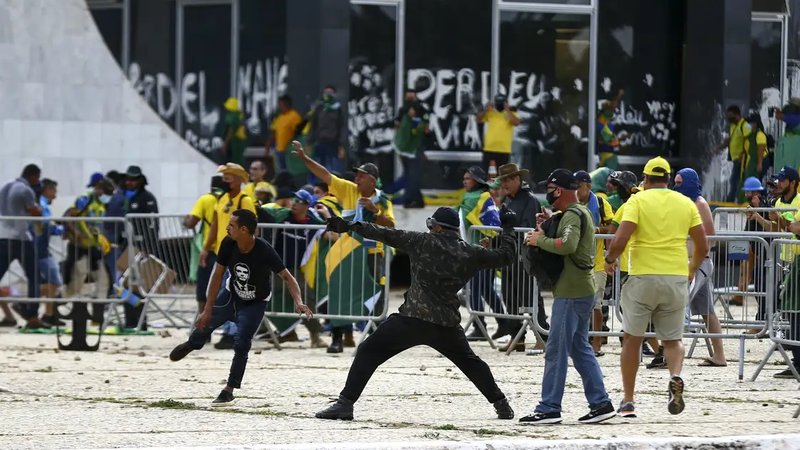 Teorias conspiratórias têm afetado a política em vários pontos do mundo. (Fonte: Marcelo Camargo, Agência Brasil/ Divulgação)