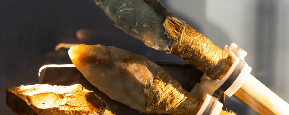 arco-e-flecha-pre-historicos-de-7-mil-anos-sao-encontrados-na-espanha-thumb.png