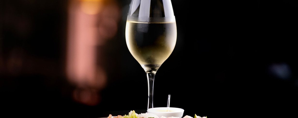 como-escolher-a-taca-perfeita-para-tomar-vinho-thumb.png