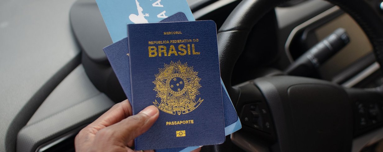 descubra-qual-e-o-pior-lugar-para-guardar-seu-passaporte-durante-uma-viagem-thumb.png