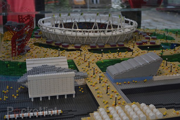 Arte de brinquedo: confira réplica em LEGO do Parque Olímpico de Londres