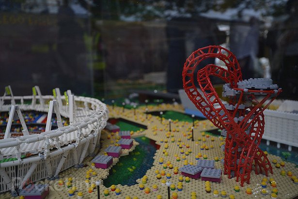 Arte de brinquedo: confira réplica em LEGO do Parque Olímpico de Londres
