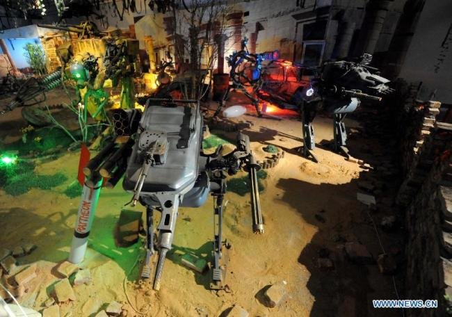 Malucos por Transformers criam parque temático na China
