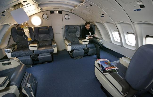 Avião 747 vira hotel de luxo na Suécia