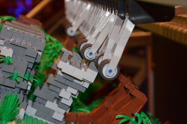 Órgão feito de LEGO transforma Star Wars em música