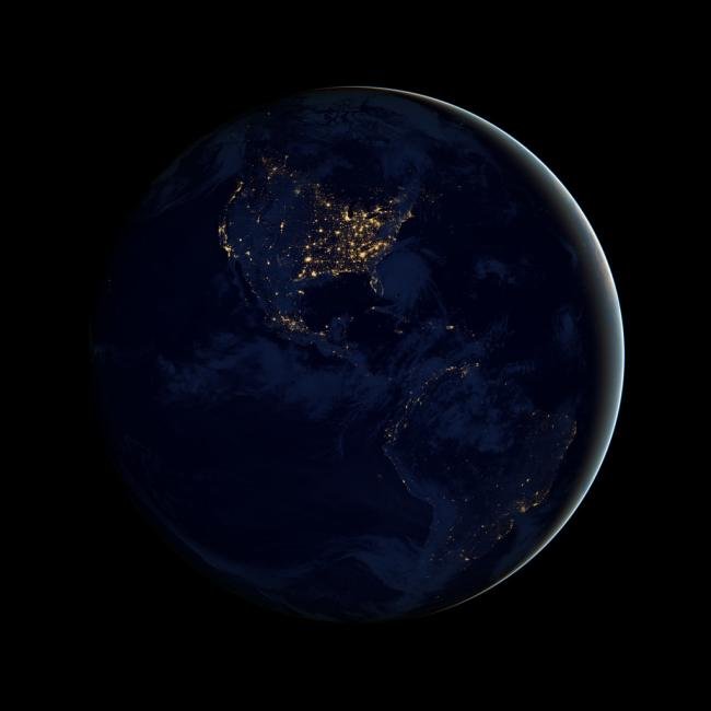 NASA captura imagens deslumbrantes da Terra à noite