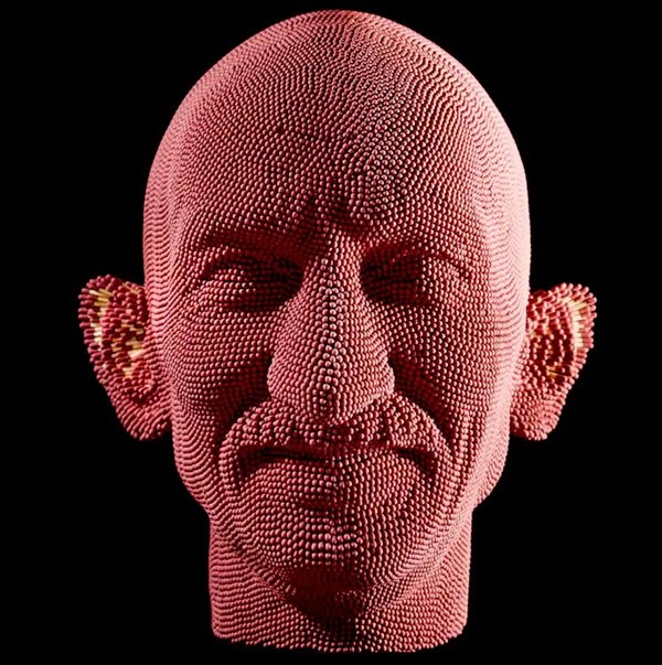 Artista faz esculturas impressionantes com palitos de fósforo