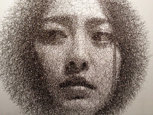 Artista cria retratos surpreendentes com fios de malha