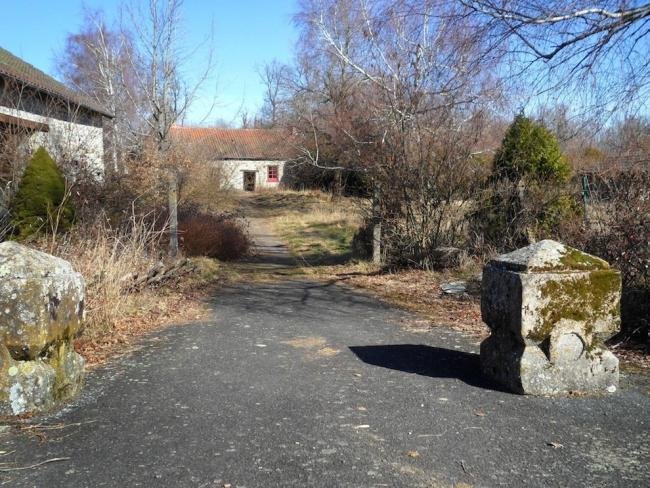 Compre uma cidade inteira na França por menos de R$ 730.000