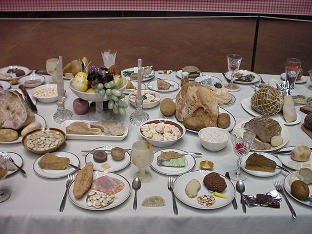 Banquete indigesto: 12 imagens de alimentos feitos de pedra