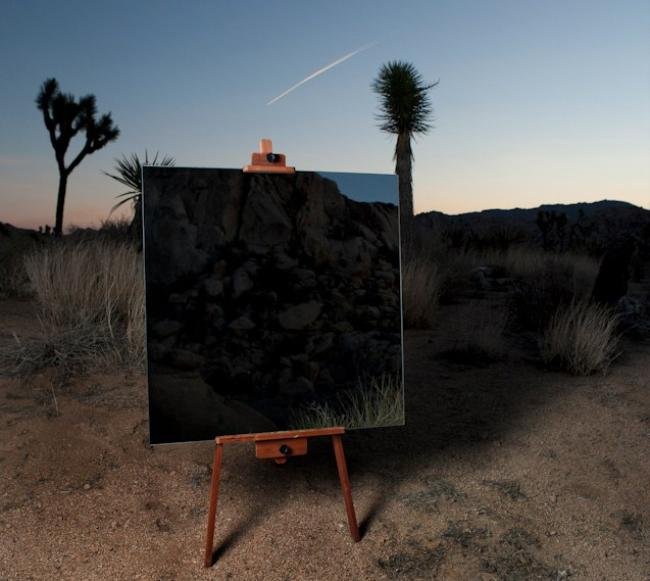 Fotógrafo usa espelho em paisagens abertas e deixa suas fotos incríveis