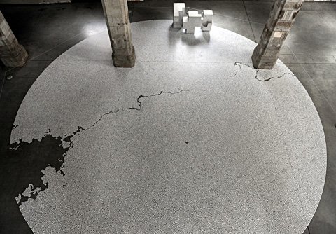Labirintos de sal: artista cria obras incríveis com as próprias mãos