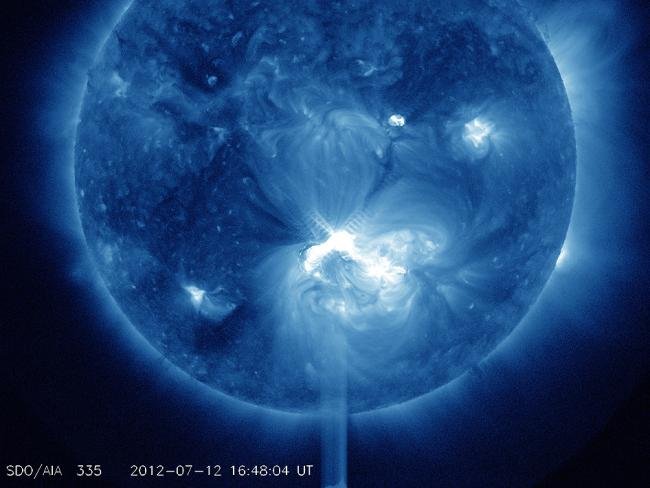 NASA divulga imagens espetaculares da última erupção solar