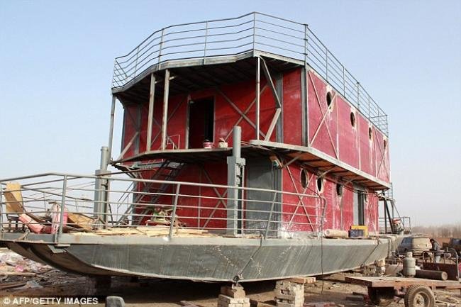 Arca de Noé: chinês constrói barco para escapar do fim do mundo