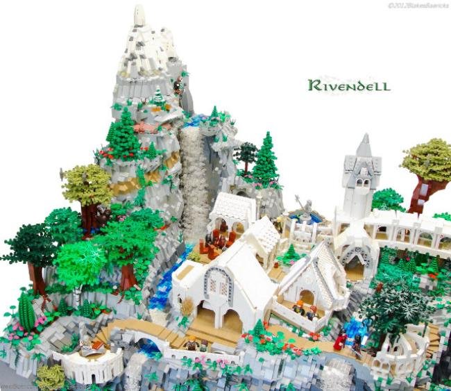 Criança constrói mapa de Valfenda usando peças de LEGO