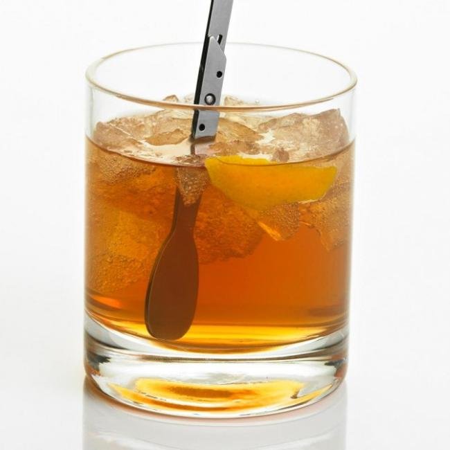 Conheça o canivete suíço da preparação de bons drinks